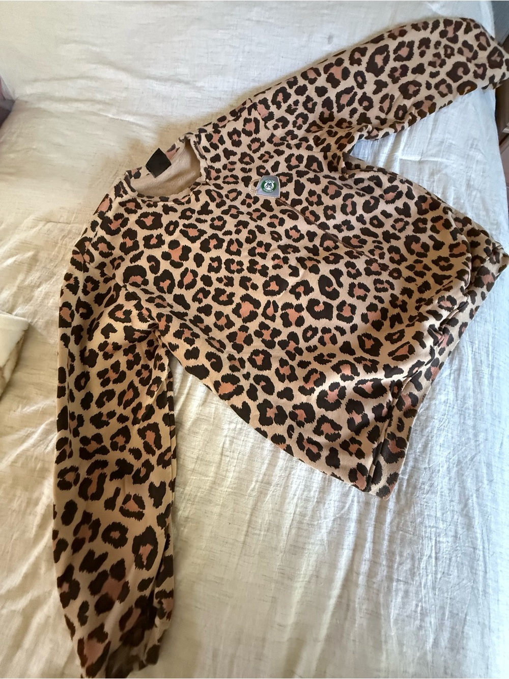 Leopard Print Women's Pullover Sweatshirt - Brown